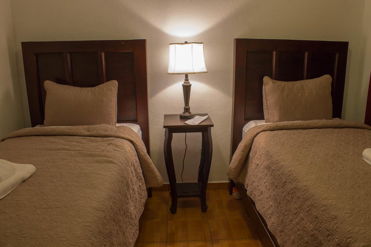 Hotel & Restaurant Fleur De Lis Concepción de Ataco Εξωτερικό φωτογραφία